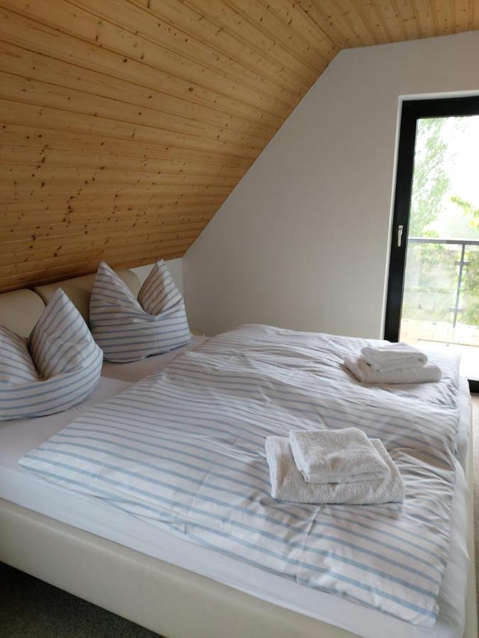 Pension Petersen Bergen Auf Rugen Room photo