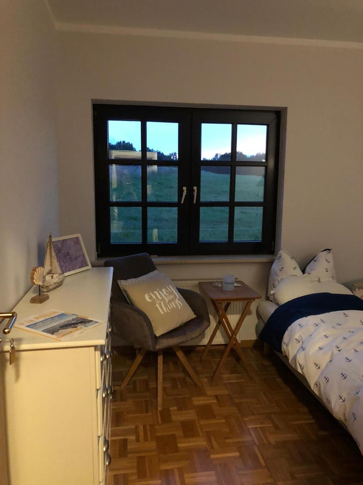 Pension Petersen Bergen Auf Rugen Room photo
